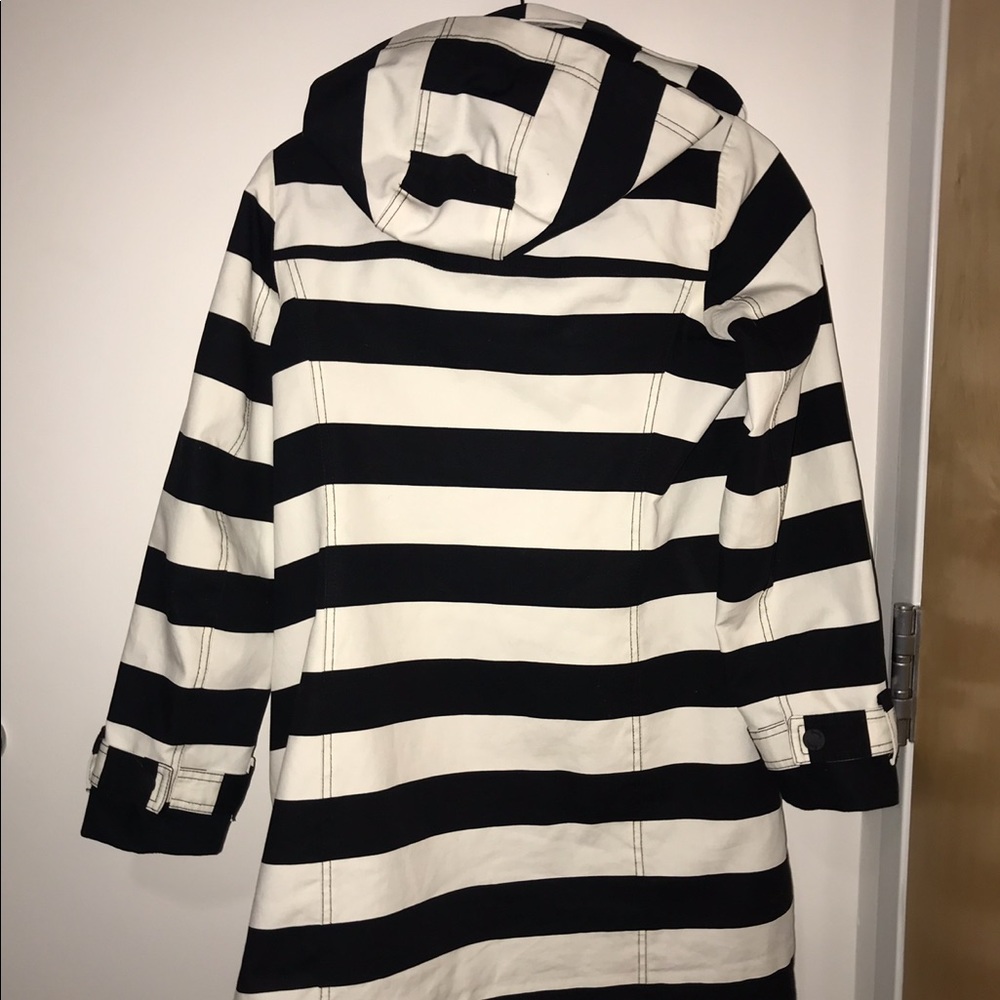 Boden lined rain coat - Picture 3 of 6